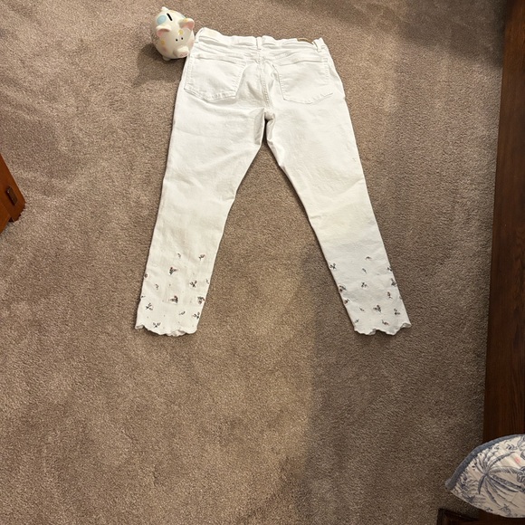 DIVORCE SALE—Polo by Ralph Lauren White ankle Jeans with Embroidery - Picture 3 of 11
